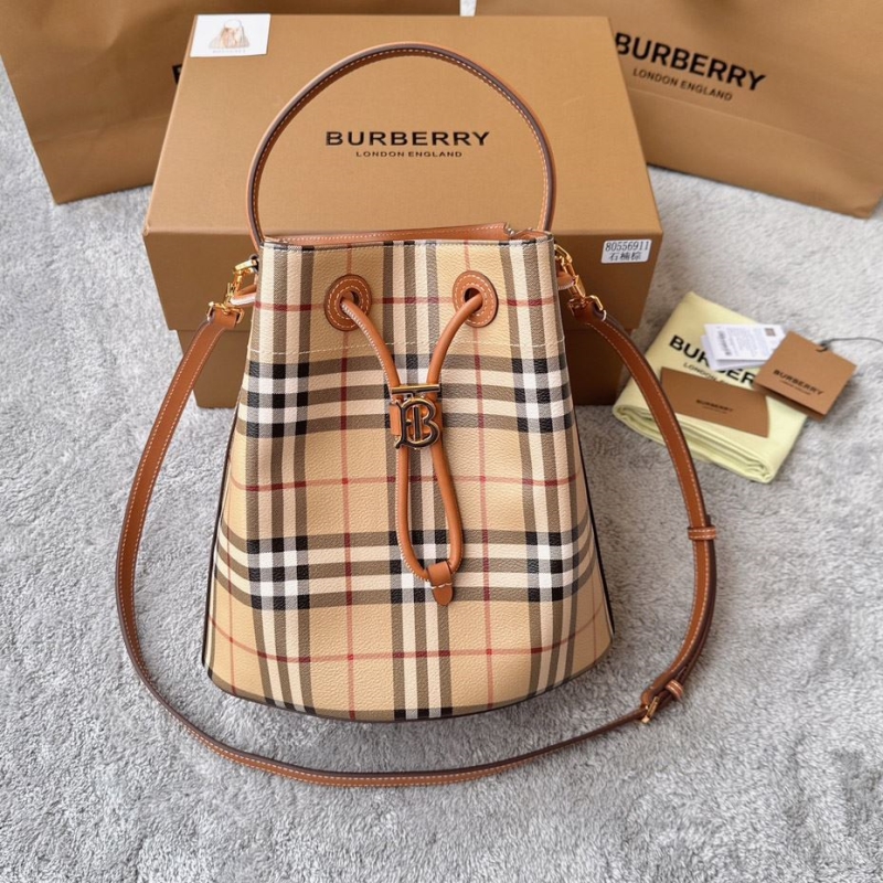 B**rry bucket bags